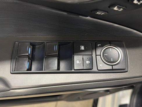 Used 2023 Lexus IS 350 F Sport w/ Memory Package AWD/4WD image 17
