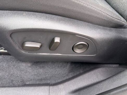 Certified 2025 GMC Acadia Elevation image 15