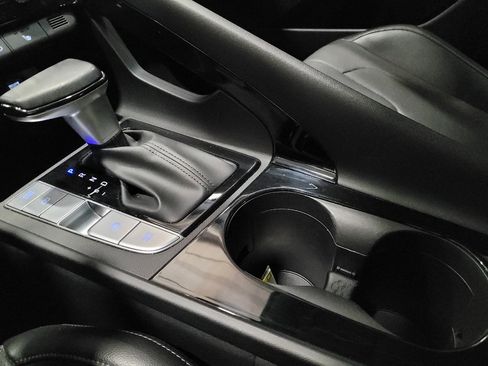 Used 2023 Hyundai Elantra Limited w/ Cargo Package image 26