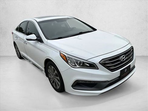 Used 2017 Hyundai Sonata Sport w/ Value Edition Package 02 FWD image 3