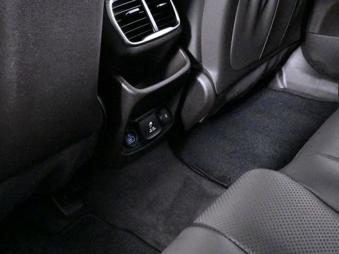 Used 2020 Hyundai Santa Fe Limited image 26