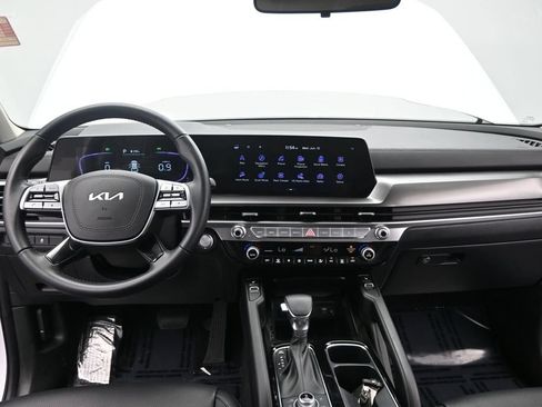 Certified 2024 Kia Telluride S w/ S Sunroof Package AWD/4WD image 38