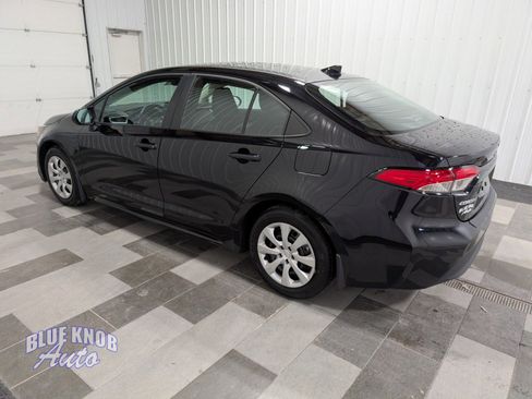 Used 2024 Toyota Corolla LE image 2