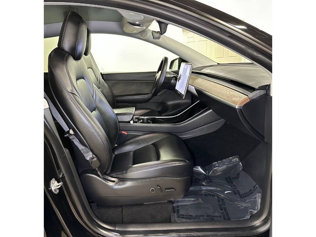 Used 2021 Tesla Model Y Long Range AWD/4WD image 22