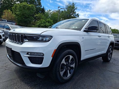 Used 2024 Jeep Grand Cherokee Limited 4xe AWD/4WD image 3