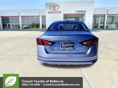 Used 2023 Nissan Altima 2.5 SV FWD image 14