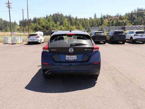 Used 2022 Nissan Leaf S FWD image 6