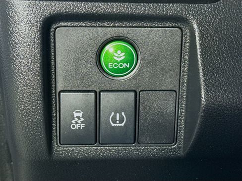 Used 2020 Honda HR-V LX image 11
