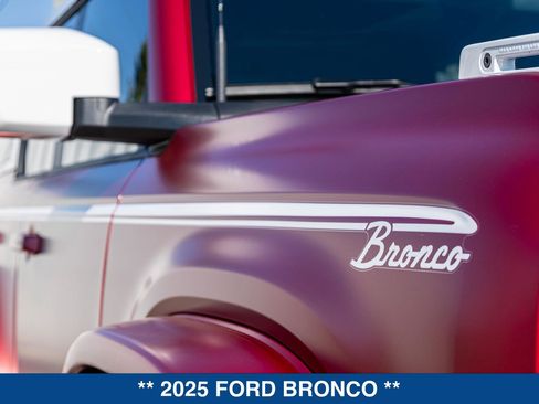 New 2025 Ford Bronco Heritage Edition AWD/4WD image 25