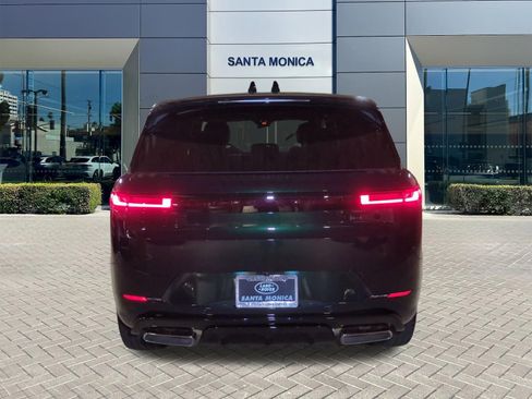 New 2026 Land Rover Range Rover Sport Dynamic SE AWD/4WD image 4