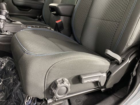 Used 2025 Jeep Wrangler Unlimited Rubicon 4xe AWD/4WD image 15