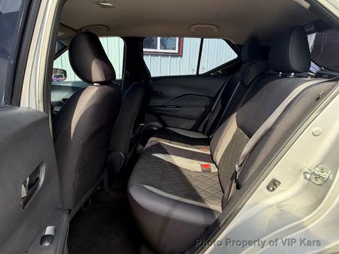 Used 2018 Nissan Kicks S FWD image 13