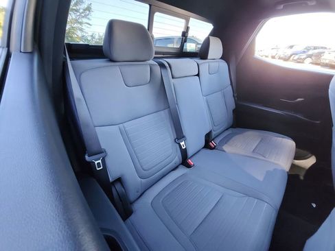 Used 2023 Hyundai Santa Cruz SEL Premium image 30