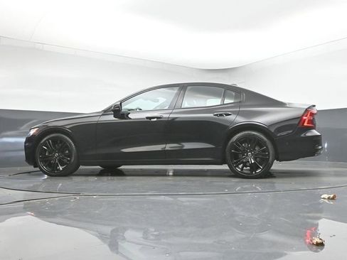 Used 2023 Volvo S60 B5 Plus w/ Climate Package image 39