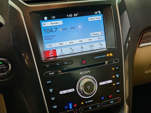 Used 2017 Ford Explorer Limited w/ Equipment Group 301A image 21