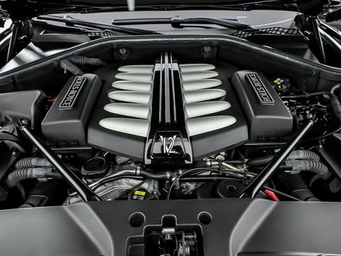 Used 2018 Rolls-Royce Wraith RWD image 12
