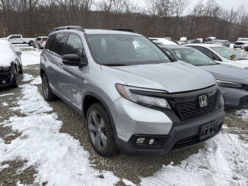 Used 2019 Honda Passport Touring image 2