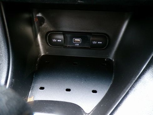 Used 2020 Kia Sportage LX image 24