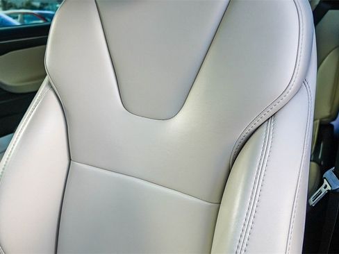 Used 2017 Tesla Model X 75D image 28