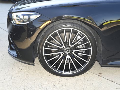 Used 2022 Mercedes-Benz S 580 4MATIC Sedan image 9