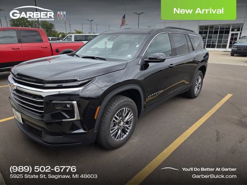 Certified 2025 Chevrolet Traverse LT AWD/4WD image 1