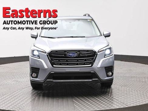 Used 2023 Subaru Forester Premium image 2