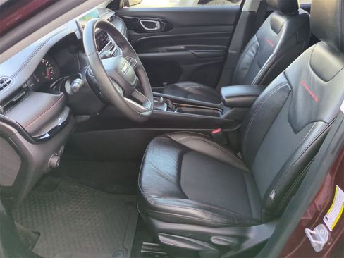 Used 2022 Jeep Compass Trailhawk image 16