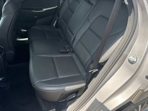 Used 2020 Hyundai Tucson Limited FWD image 16