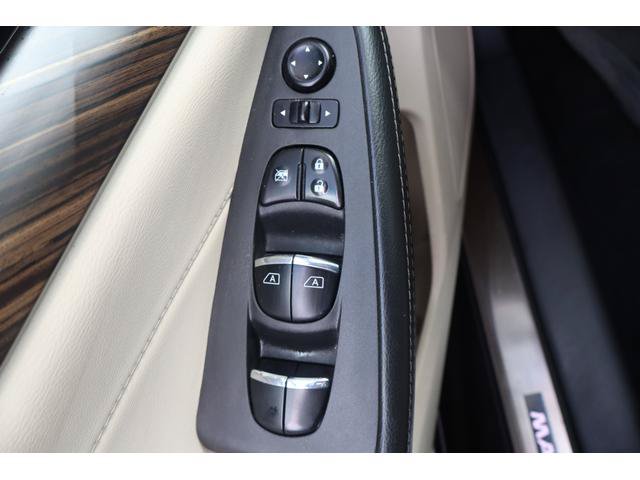 Used 2016 Nissan Maxima Platinum FWD image 11