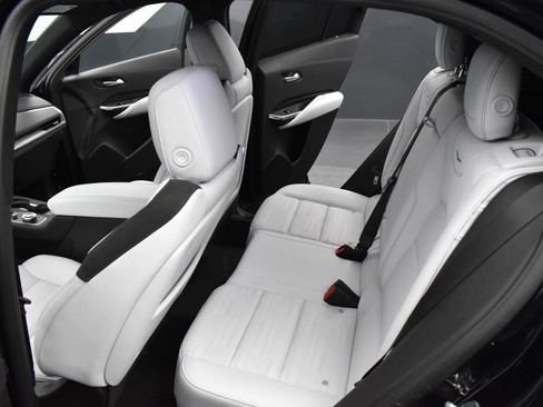 Certified 2024 Cadillac XT4 Sport AWD/4WD image 30