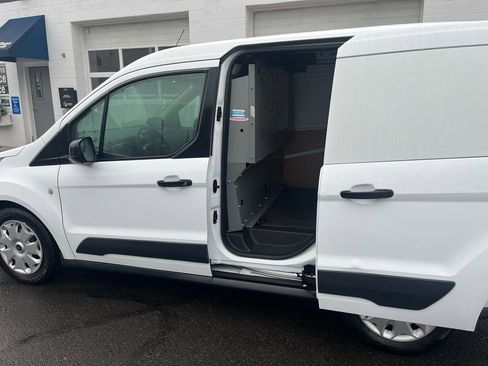 Used 2016 Ford Transit Connect XLT image 6