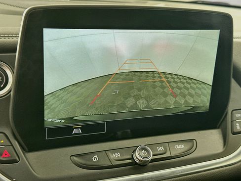 Used 2023 Chevrolet Blazer LT FWD image 19