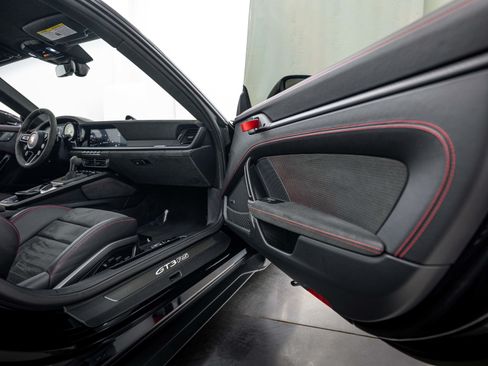 Certified 2023 Porsche 911 GT3 RS RWD image 20