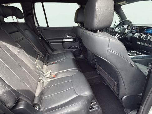 Used 2023 Mercedes-Benz GLB 250 4MATIC image 27