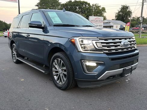 Used 2018 Ford Expedition Limited w/ Equipment Group 301A AWD/4WD image 9