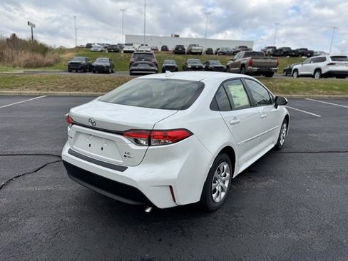 New 2026 Toyota Corolla LE image 3