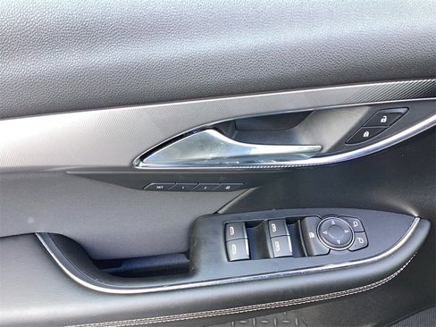 Used 2025 Buick Envision Sport Touring image 12