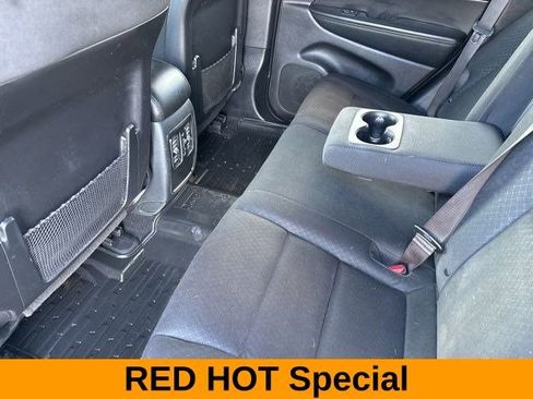 Used 2020 Jeep Grand Cherokee Laredo w/ 18" Wheel & 8.4" Radio Group image 30