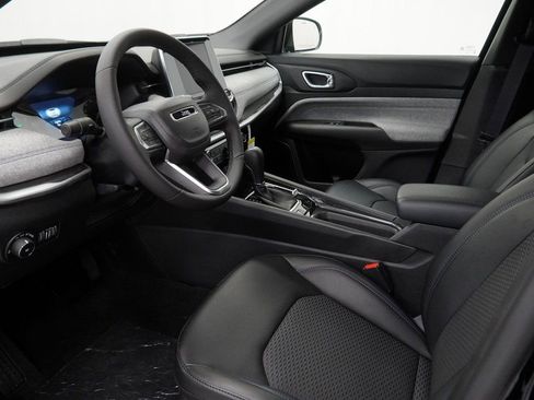 New 2026 Jeep Compass Latitude image 16