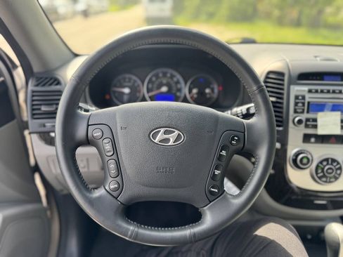 Used 2008 Hyundai Santa Fe GLS FWD image 10