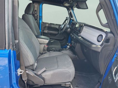 Used 2024 Jeep Wrangler Sport AWD/4WD image 37