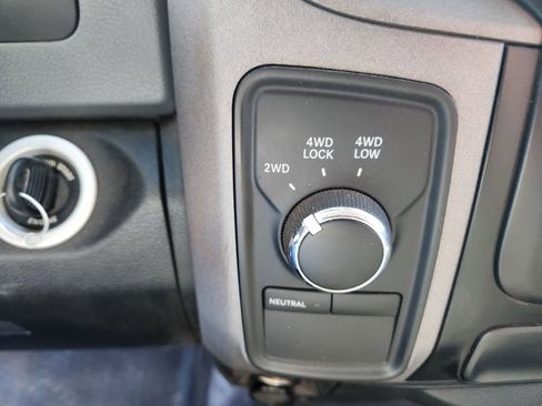 Used 2017 RAM 2500 Tradesman w/ Protection Group image 18