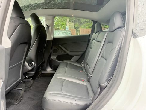 Used 2023 Tesla Model Y Long Range AWD/4WD image 15