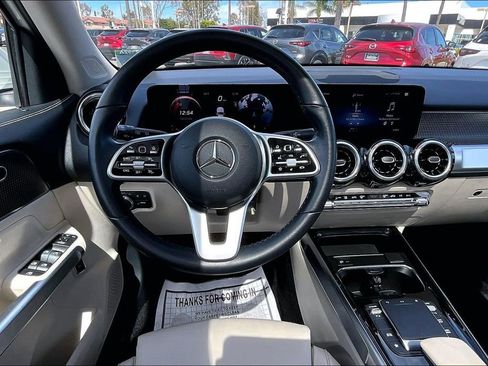 Used 2022 Mercedes-Benz GLB 250 image 7