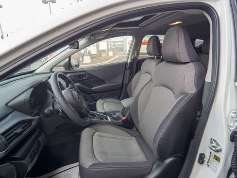 Used 2024 Subaru Crosstrek 2.0i Premium image 17