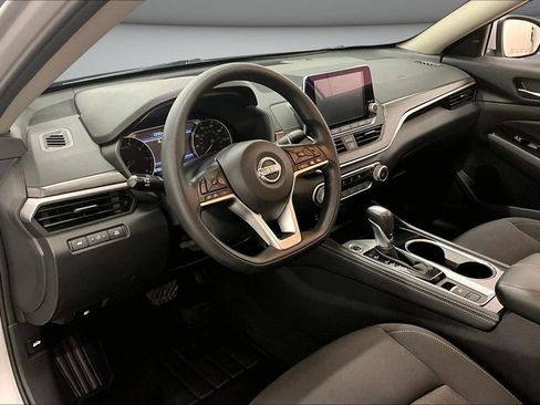Used 2023 Nissan Altima 2.5 SV AWD/4WD image 17