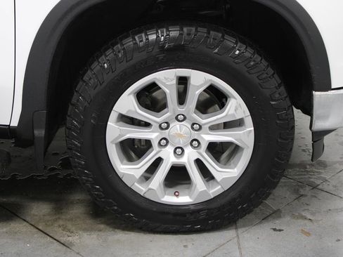 Used 2024 Chevrolet Silverado 1500 LTZ image 16