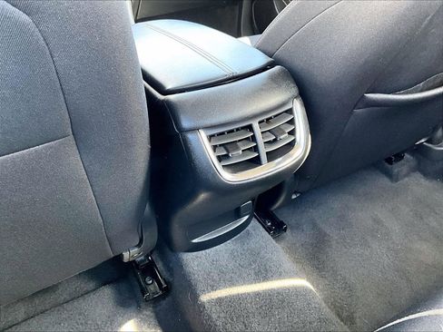 Used 2024 Chevrolet Malibu LT FWD image 12