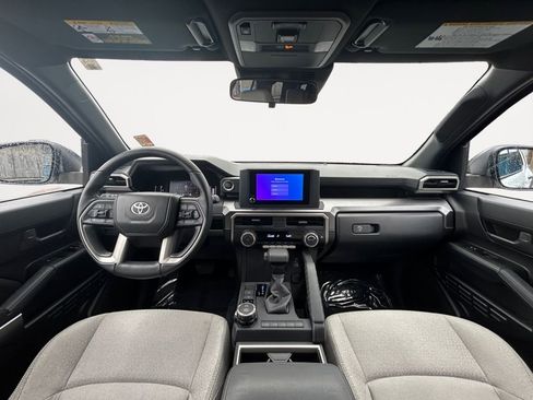 Used 2025 Toyota 4Runner SR5 AWD/4WD image 14