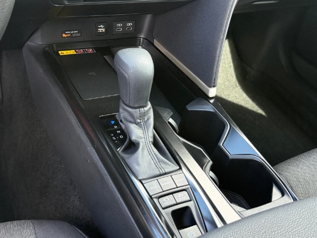 Used 2026 Toyota Camry LE w/ Convenience Package FWD image 17